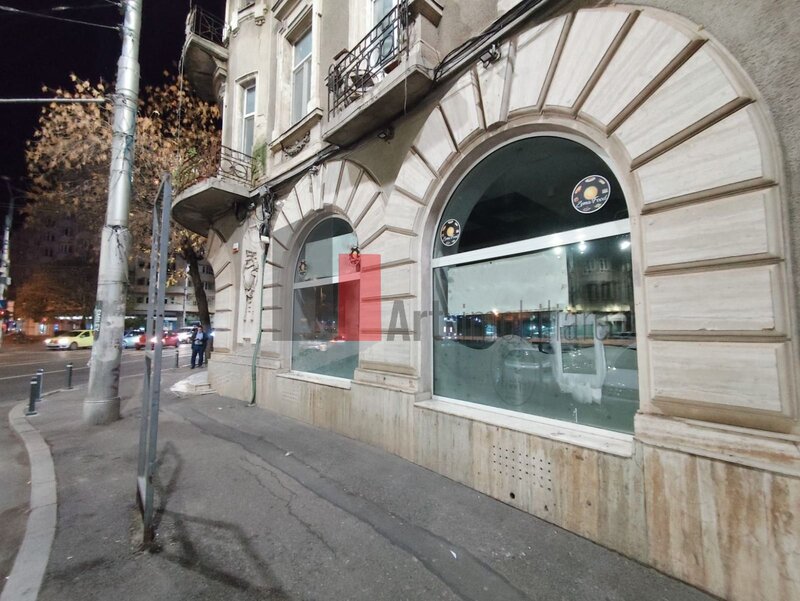 Mosilor, urgent, deschidere dubla, alimentatie publica/ showroom, negociabil